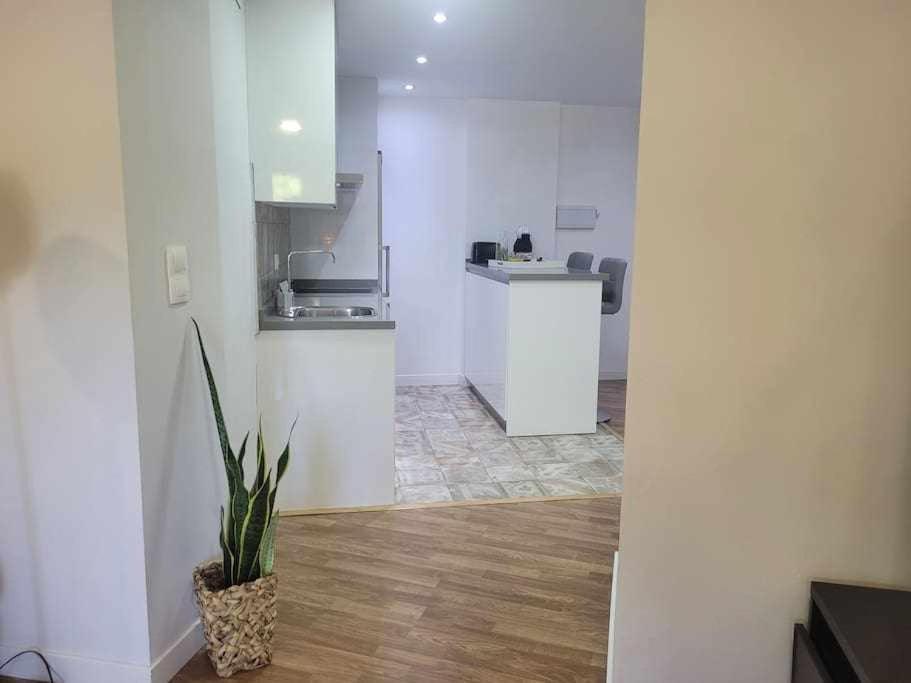 Apartamento Lirio De Agua Granada Centro Apartment Luaran gambar