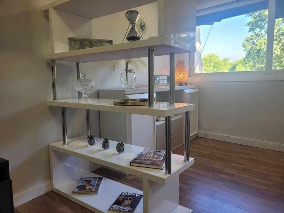 Apartamento Lirio De Agua Granada Centro Apartment Luaran gambar